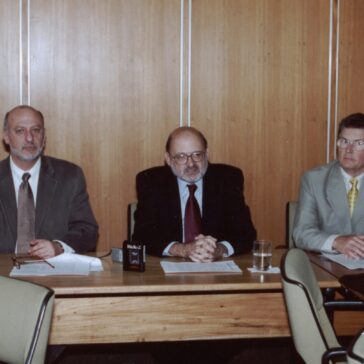 Secretário Estadual de Ciência, Tecnologia e Desenvolvimento, Ministro da Ciência e Tecnologia e o Gerente Executivo do Cietec em evento oficial de inauguração das novas instalações