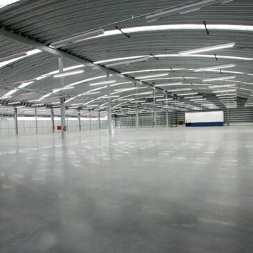 Vista interna do Centro de Distribuição Sumaré