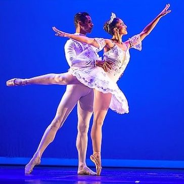 Seven Boys apoia Cia. Ballet de Cegos