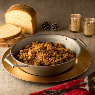 Receita de Natal: Seven Boys ensina a fazer farofa crocante com Pão de Milho