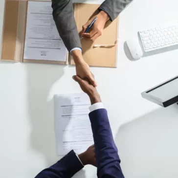 Emprego e busca de talentos em um mercado sem fronteiras