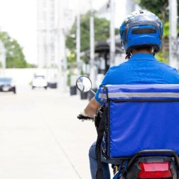 Documentos, alimentos e roupas são itens mais entregues por plataforma de delivery