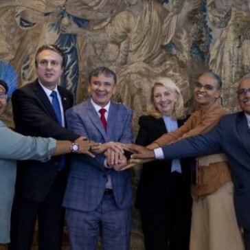 Diretora-Executiva do UNICEF e Ministros se reúnem para debater políticas públicas para a infância e adolescência