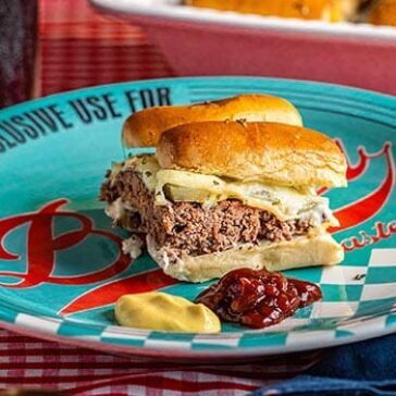 Confira duas receitas diferentes para celebrar o Dia do Hambúrguer