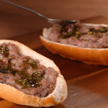 Chegada do inverno: Pamplona Alimentos sugere receita de choripan para o período