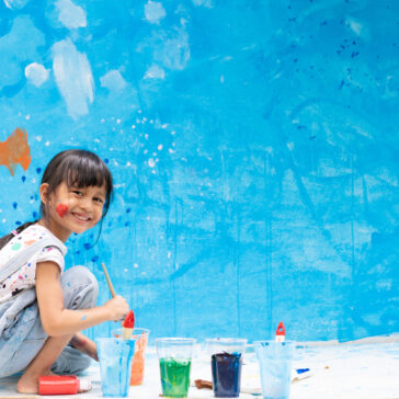 Aulas de educação artística promovem o desenvolvimento integral de crianças e adolescentes