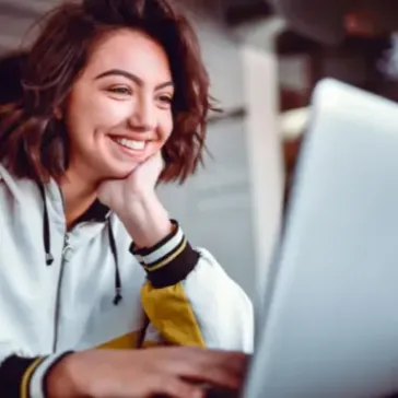 Aceleradora Inclusiva 2025 da Thoughtworks oferece capacitação para pessoas com deficiência na área de tecnologia