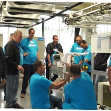 Midea Carrier leva inovação em climatização para a Febrava 2025 e divulga o lançamento de ar-condicionado com Inteligência Artificial