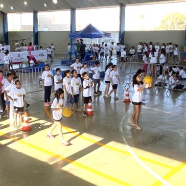 Festival de Iniciação Esportiva mobiliza crianças em Orindiúva e São José do Rio Preto