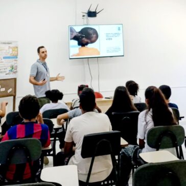 Pamplona Alimentos retoma projeto Raízes do Amanhã com palestra sobre uso e preservação da água