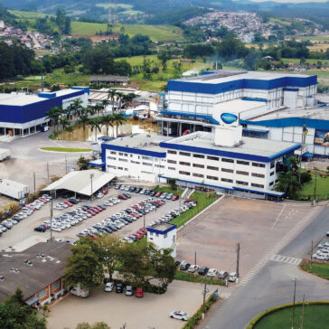 Pamplona Alimentos moderniza 100% da frota de transporte suíno e eleva padrão de bem-estar animal na logística