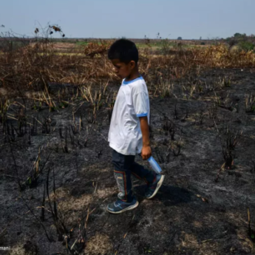 Quase metade das crianças do mundo está exposta a pelo menos três ameaças climáticas, alerta UNICEF