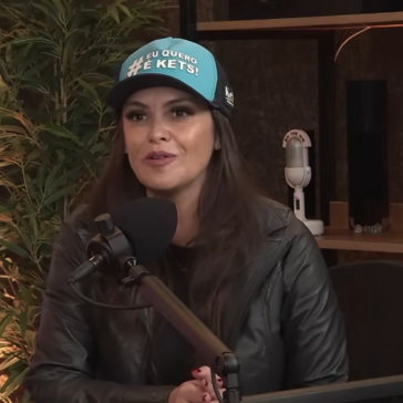 REPÓTER PET COM RENATA BRÁS
